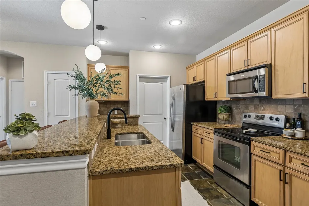 950 Henderson Street Fort Worth TX 76102