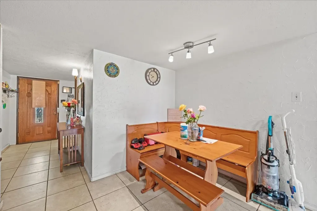 11623 Lochlynn Circle Dallas TX 75228