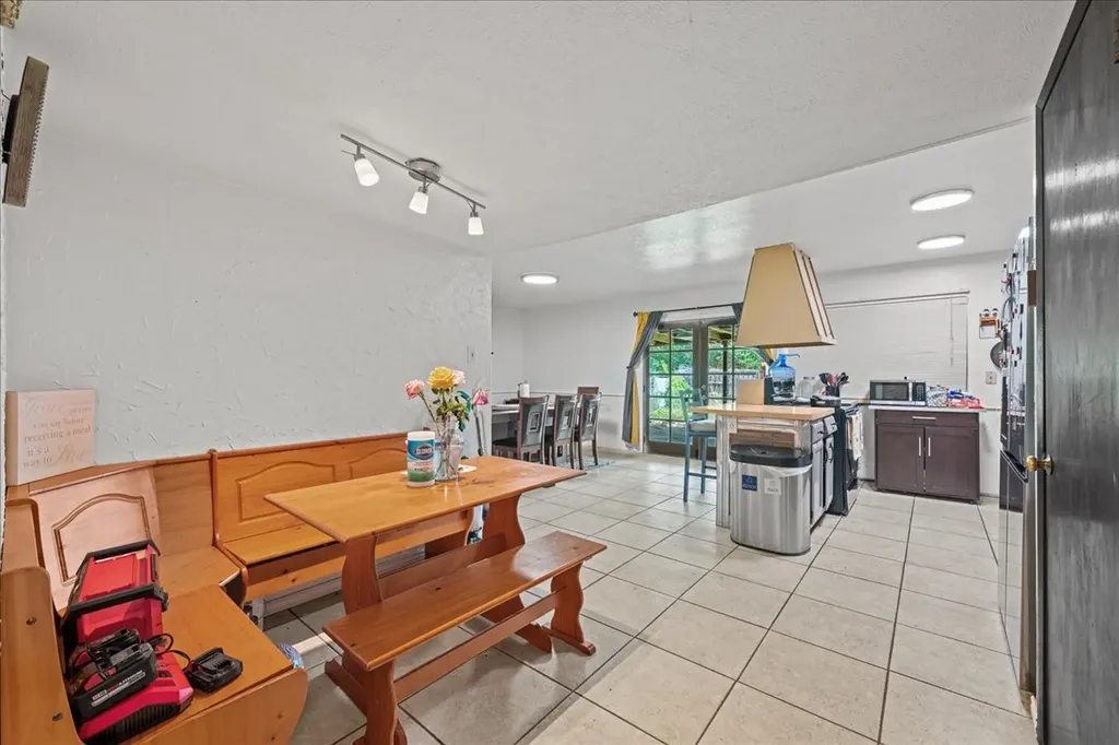 11623 Lochlynn Circle Dallas TX 75228