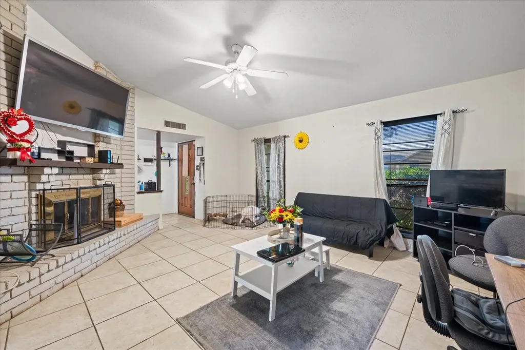 11623 Lochlynn Circle Dallas TX 75228