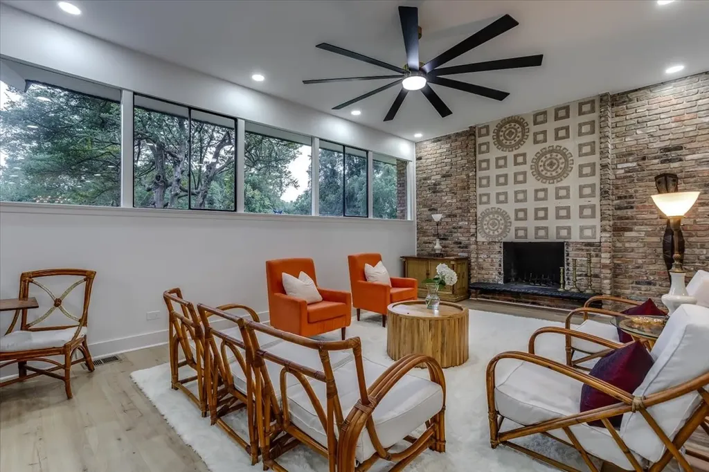 1729 Boca Chica Drive Dallas TX 75232