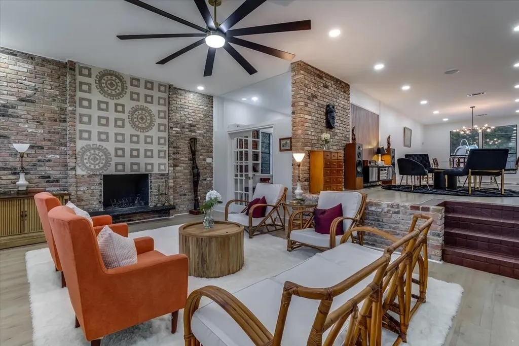1729 Boca Chica Drive Dallas TX 75232