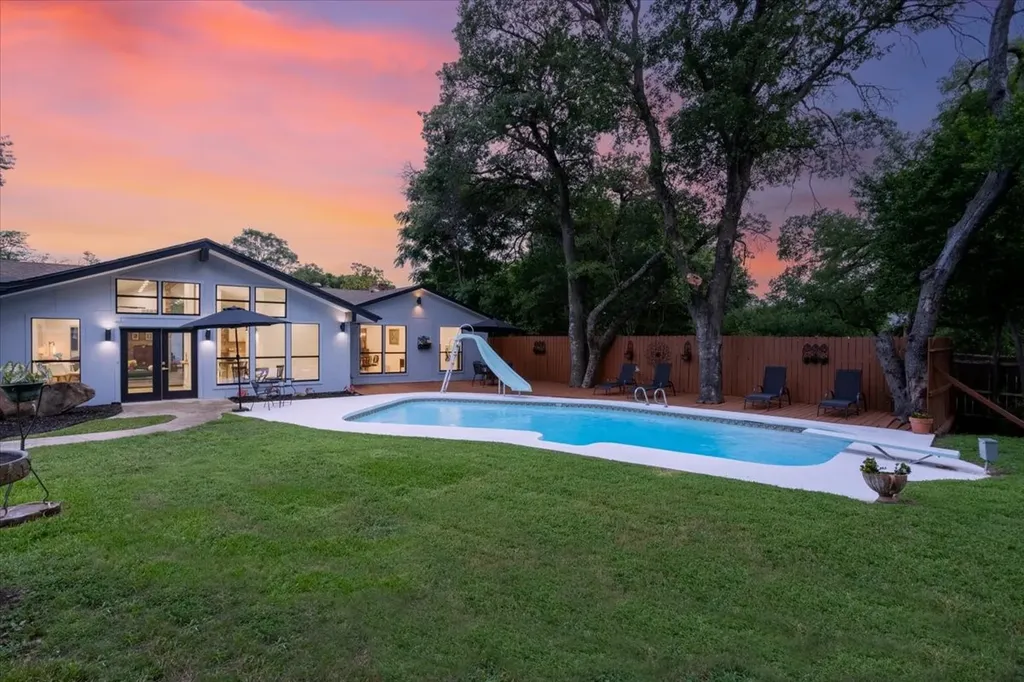 1729 Boca Chica Drive Dallas TX 75232