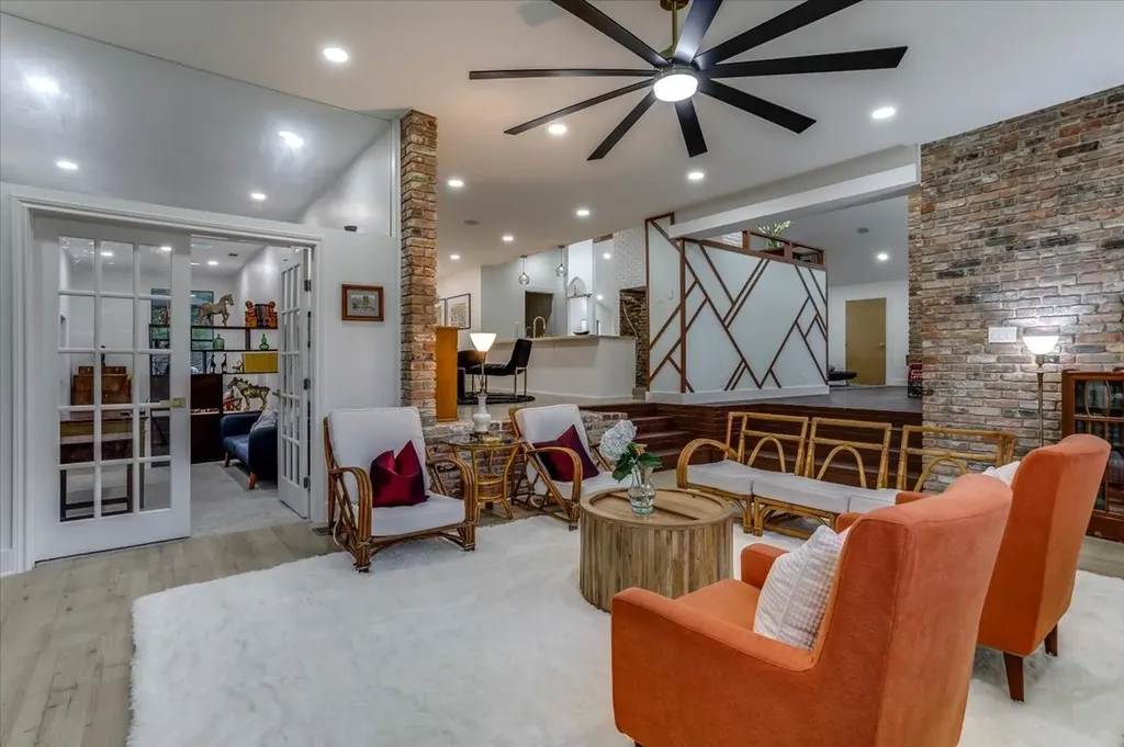 1729 Boca Chica Drive Dallas TX 75232
