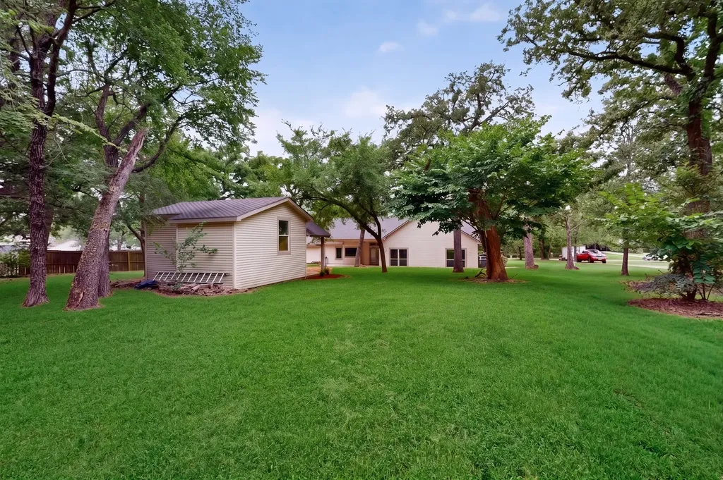715 Kiowa Drive E Gainesville TX 76240