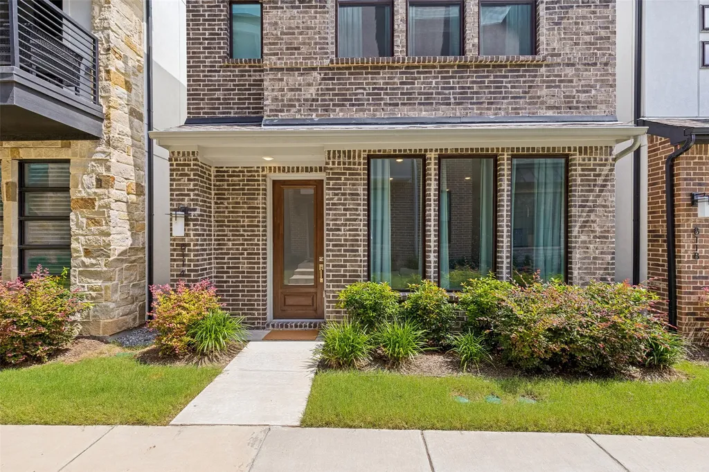 8114 Fallston Court Dallas TX 75231