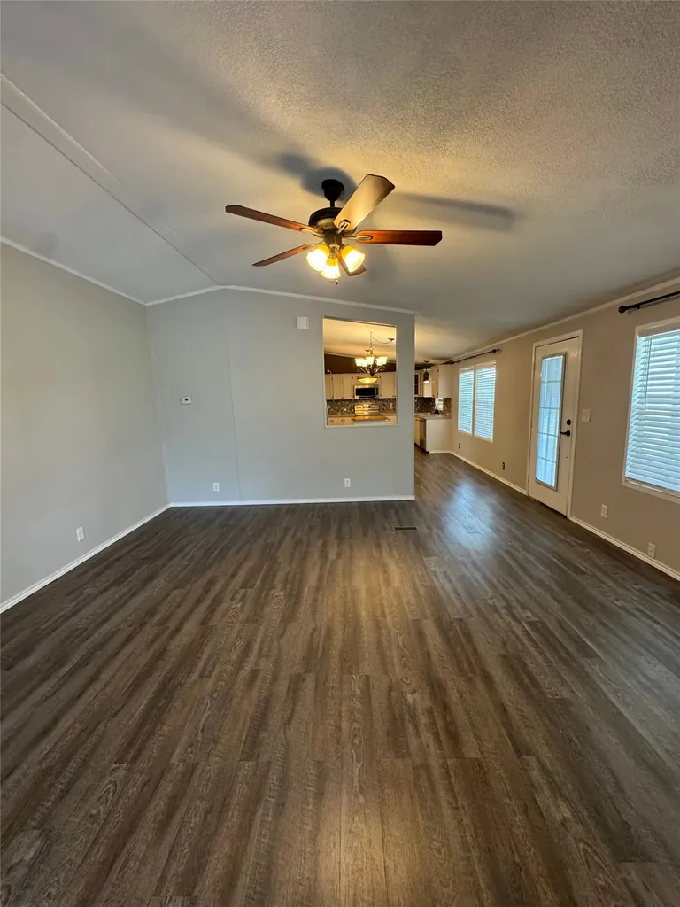 197 Private Road 4652 Rhome TX 76078