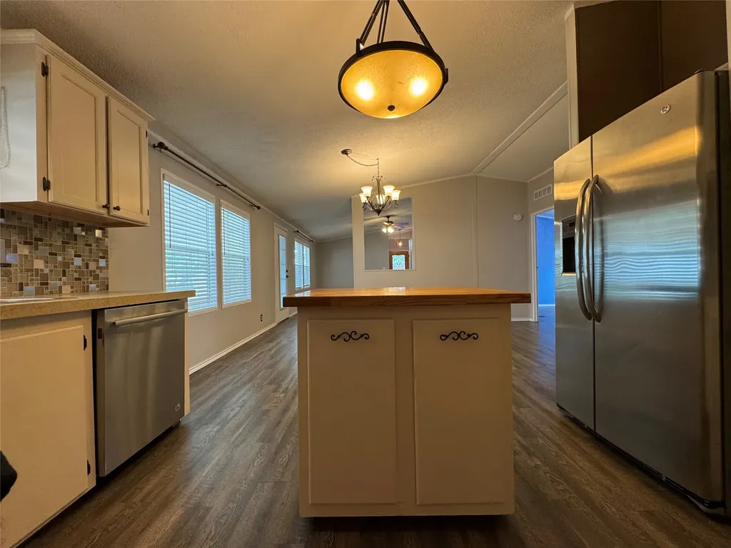 197 Private Road 4652 Rhome TX 76078