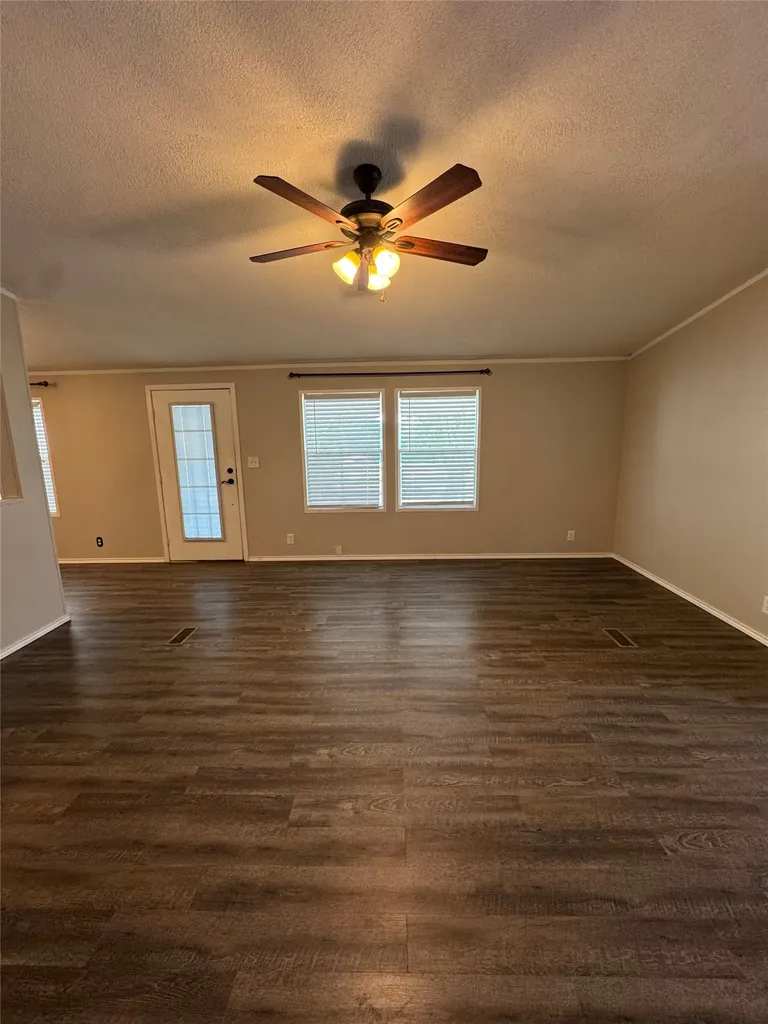 197 Private Road 4652 Rhome TX 76078