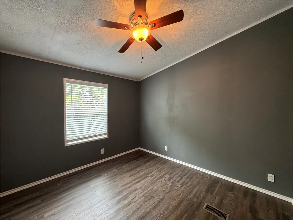 197 Private Road 4652 Rhome TX 76078
