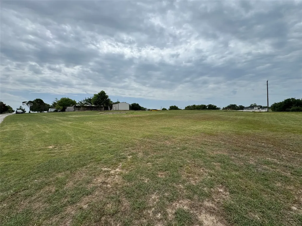 197 Private Road 4652 Rhome TX 76078
