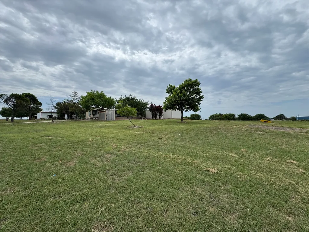 197 Private Road 4652 Rhome TX 76078
