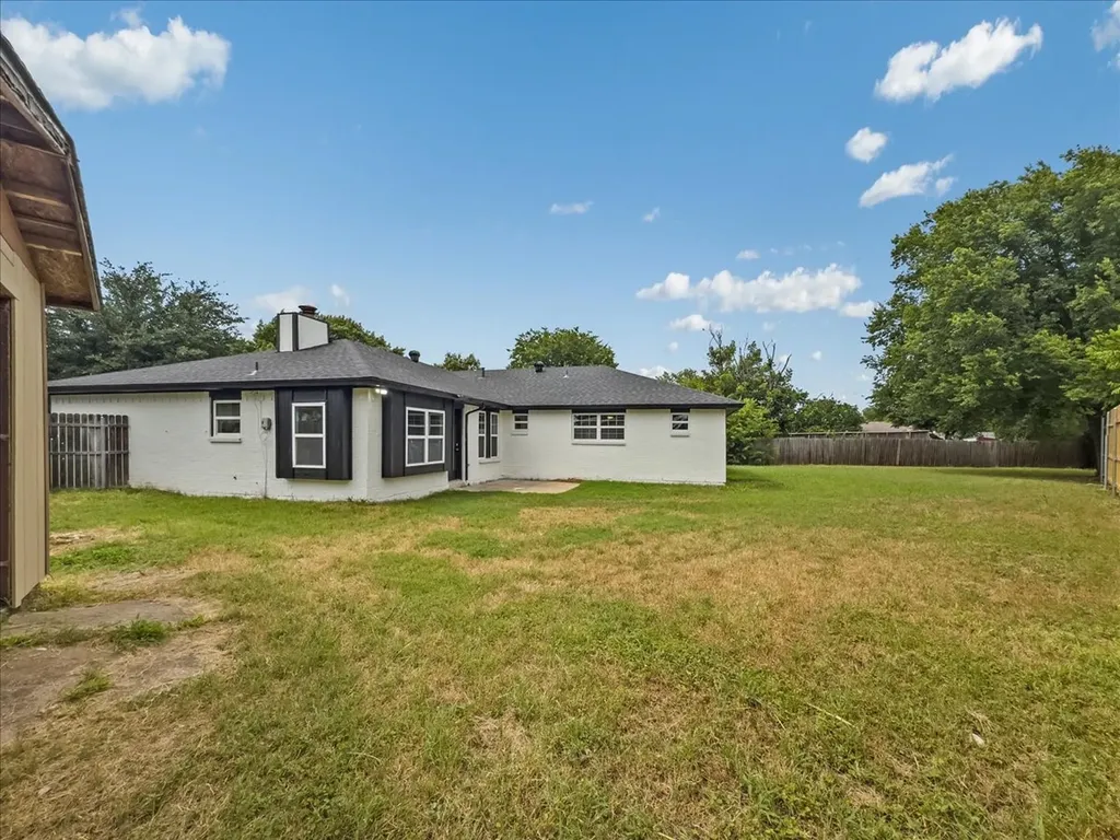 3950 Cypress Wood Court Fort Worth TX 76133