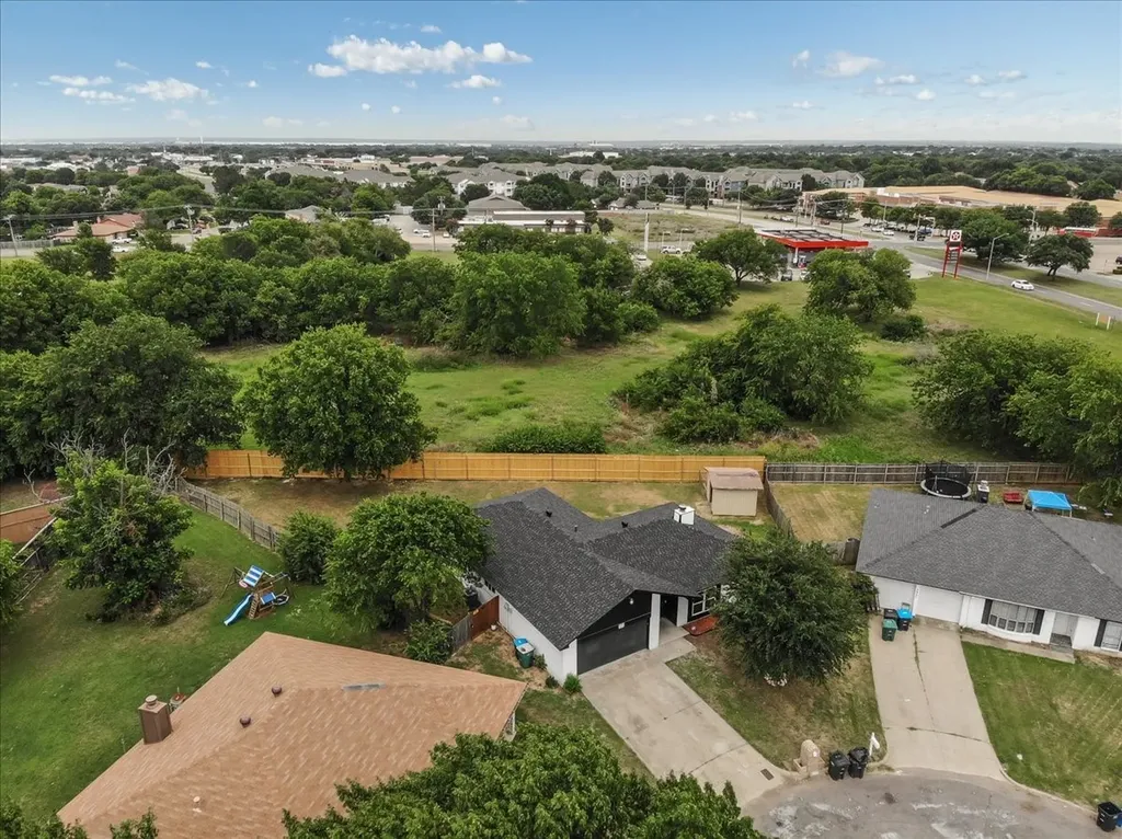 3950 Cypress Wood Court Fort Worth TX 76133