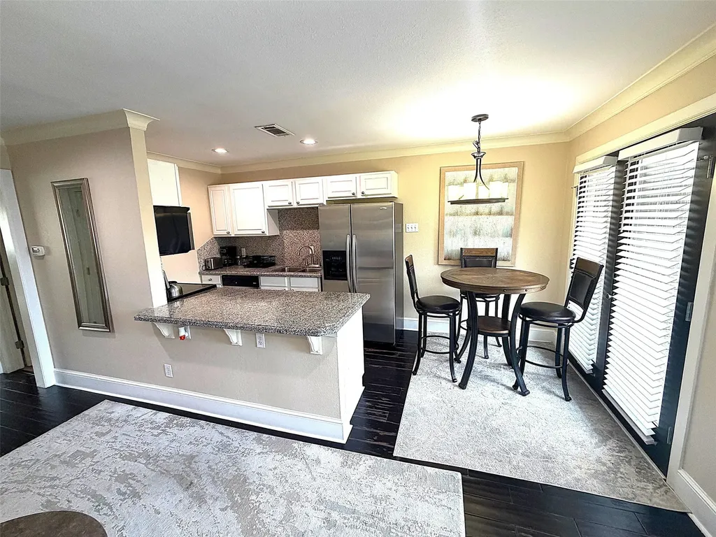 7770 Meadow Road Dallas TX 75230