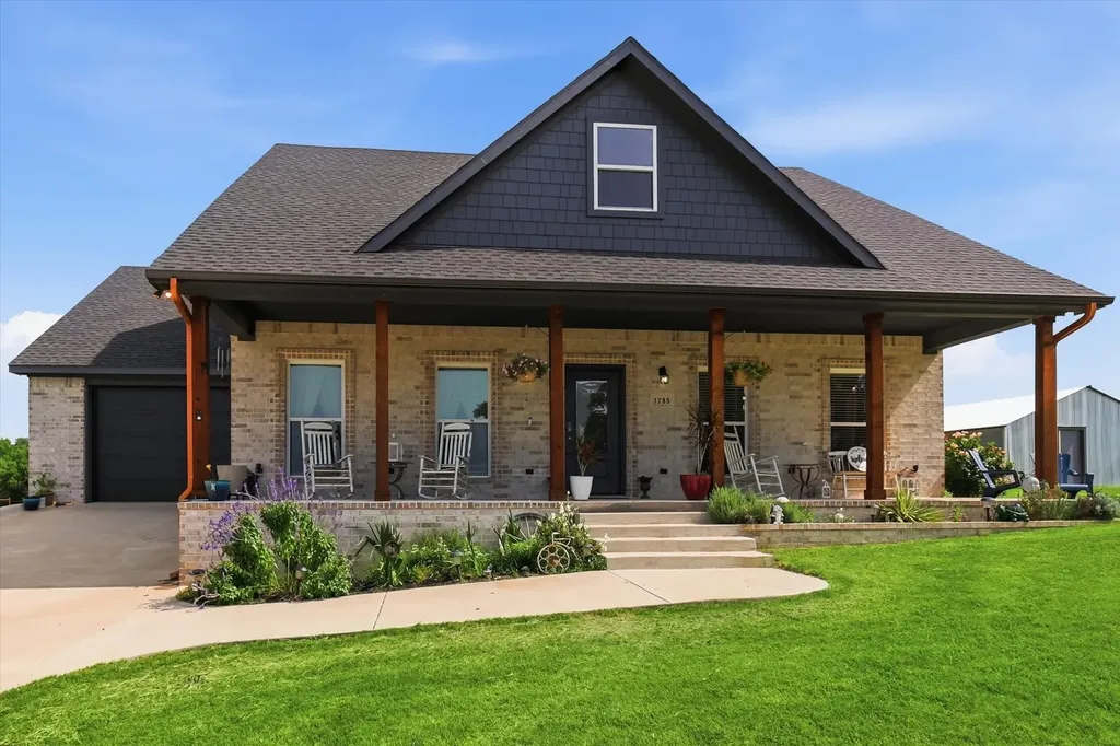 1785 County Road 208 Gainesville TX 76240