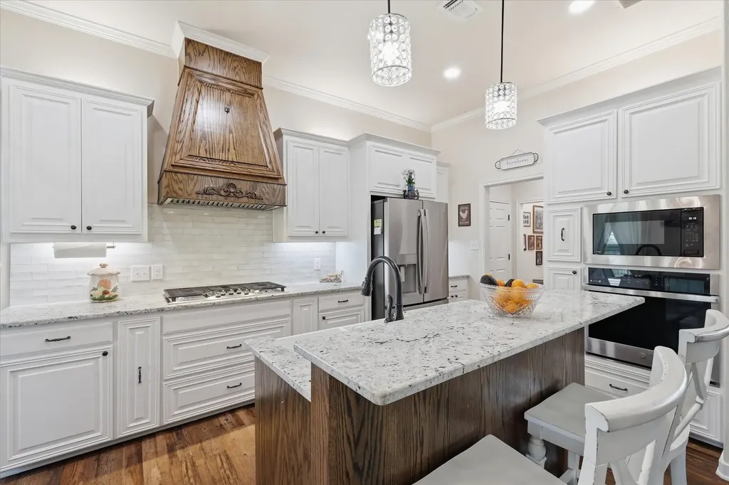 1785 County Road 208 Gainesville TX 76240