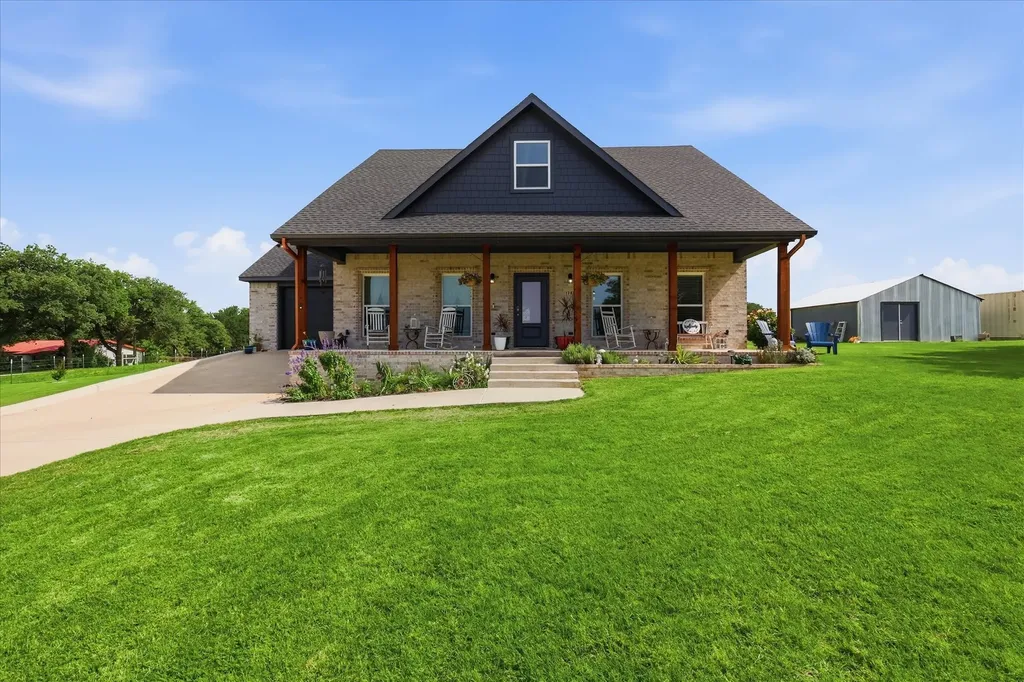 1785 County Road 208 Gainesville TX 76240