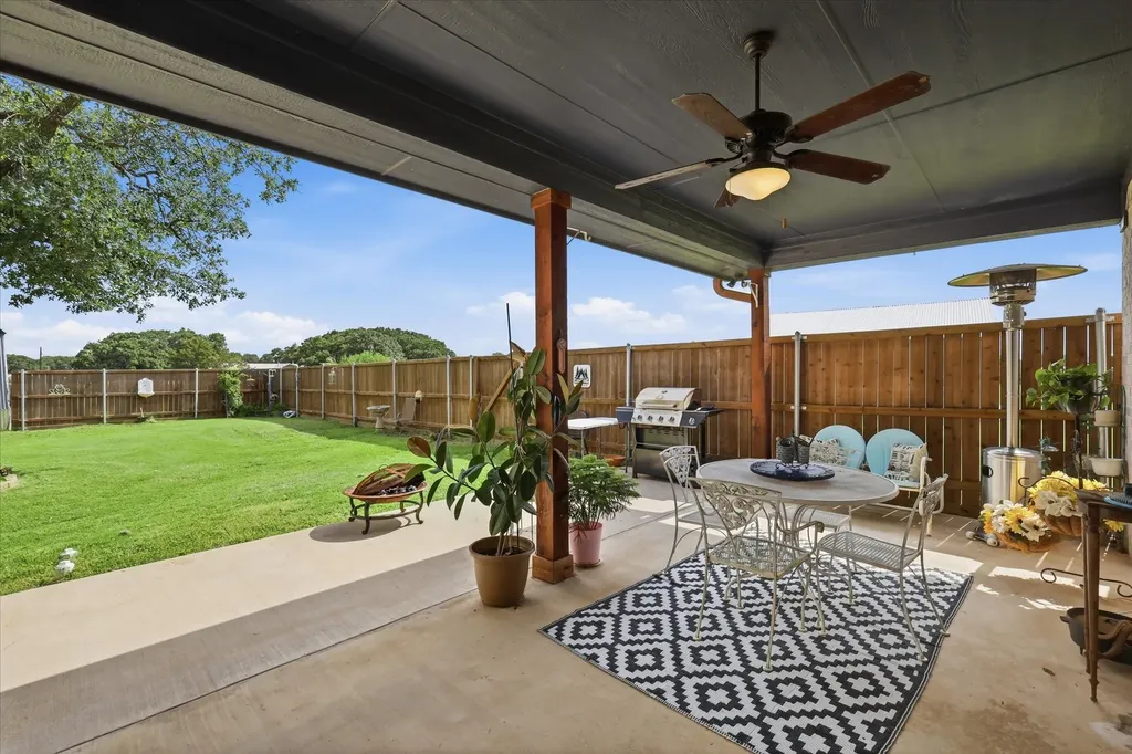 1785 County Road 208 Gainesville TX 76240