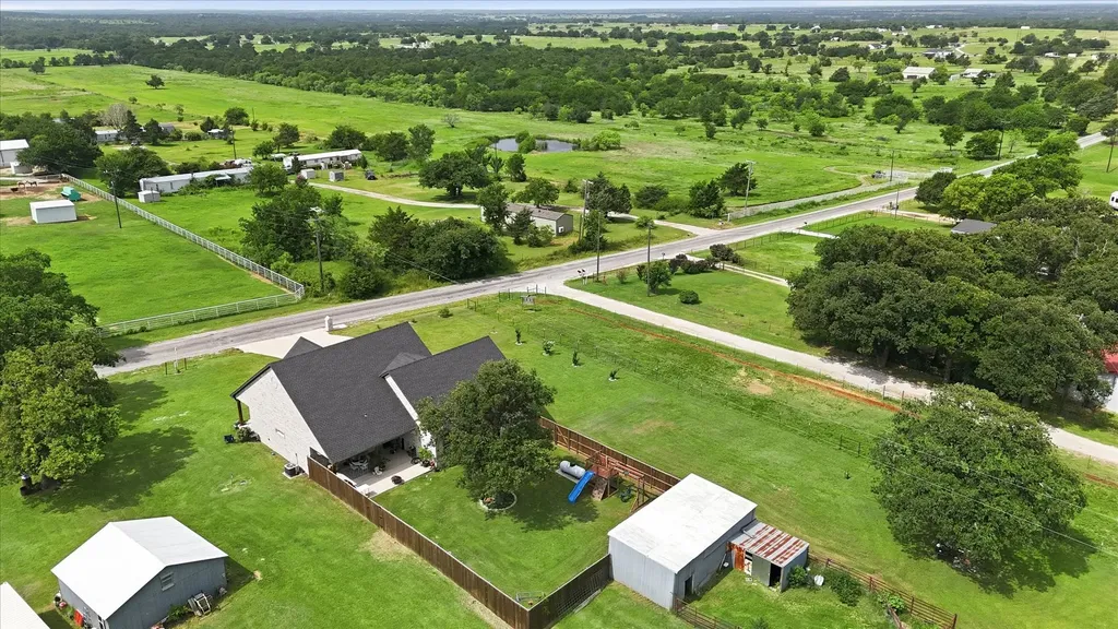 1785 County Road 208 Gainesville TX 76240