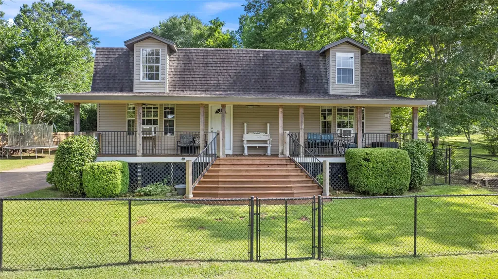 21900 N Cr 2127 Henderson TX 75652