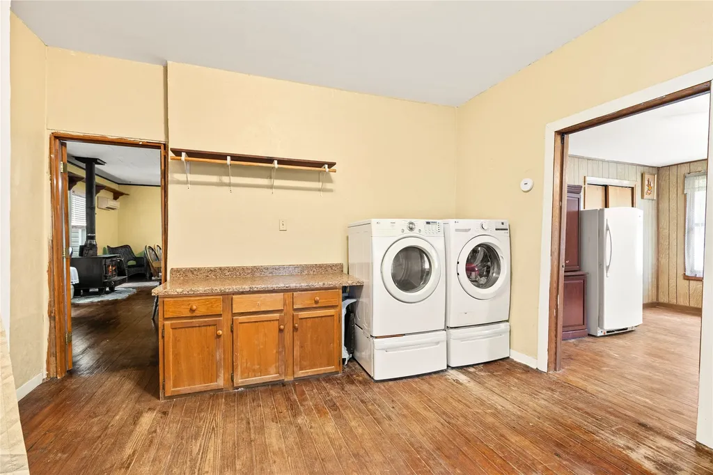 21900 N Cr 2127 Henderson TX 75652