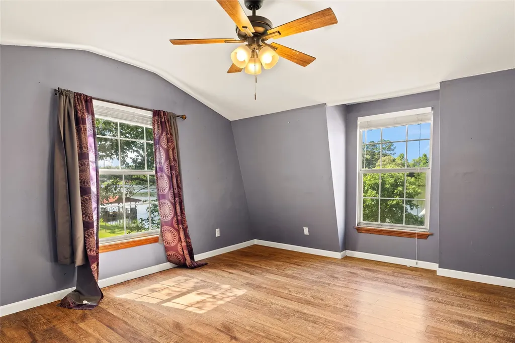 21900 N Cr 2127 Henderson TX 75652