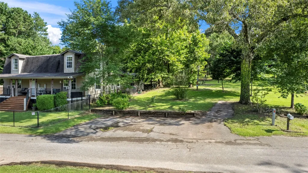 21900 N Cr 2127 Henderson TX 75652