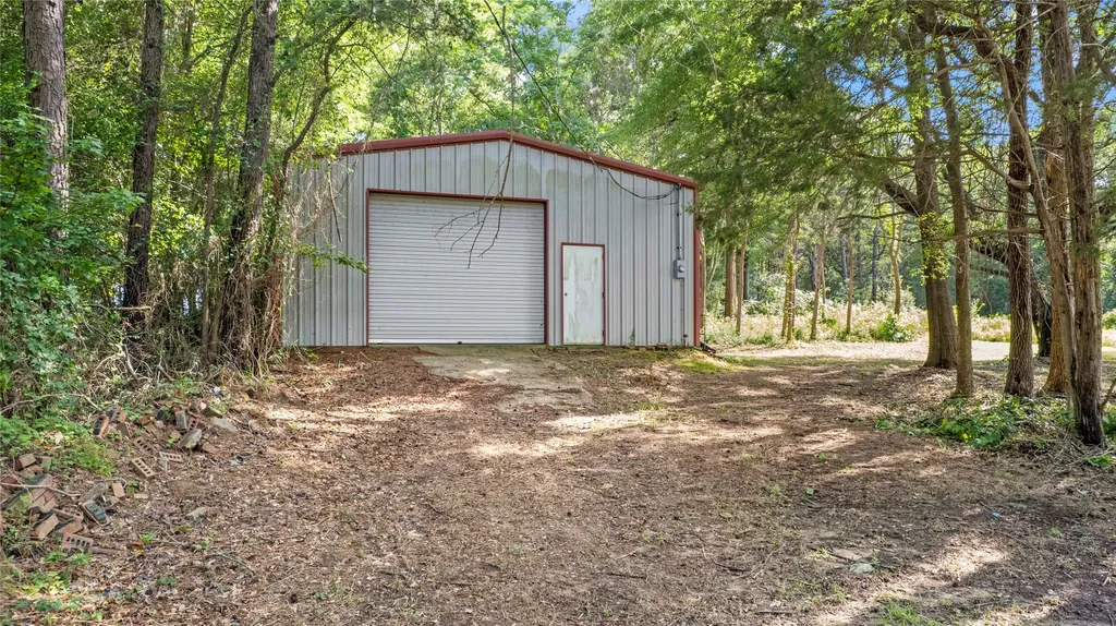 21900 N Cr 2127 Henderson TX 75652