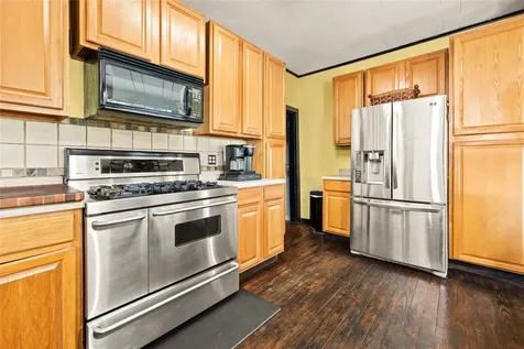 21900 N Cr 2127 Henderson TX 75652
