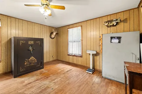 21900 N Cr 2127 Henderson TX 75652