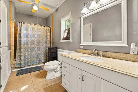 21900 N Cr 2127 Henderson TX 75652