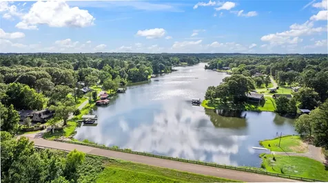21900 N Cr 2127 Henderson TX 75652