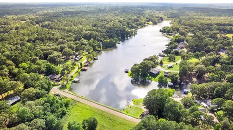 21900 N Cr 2127 Henderson TX 75652