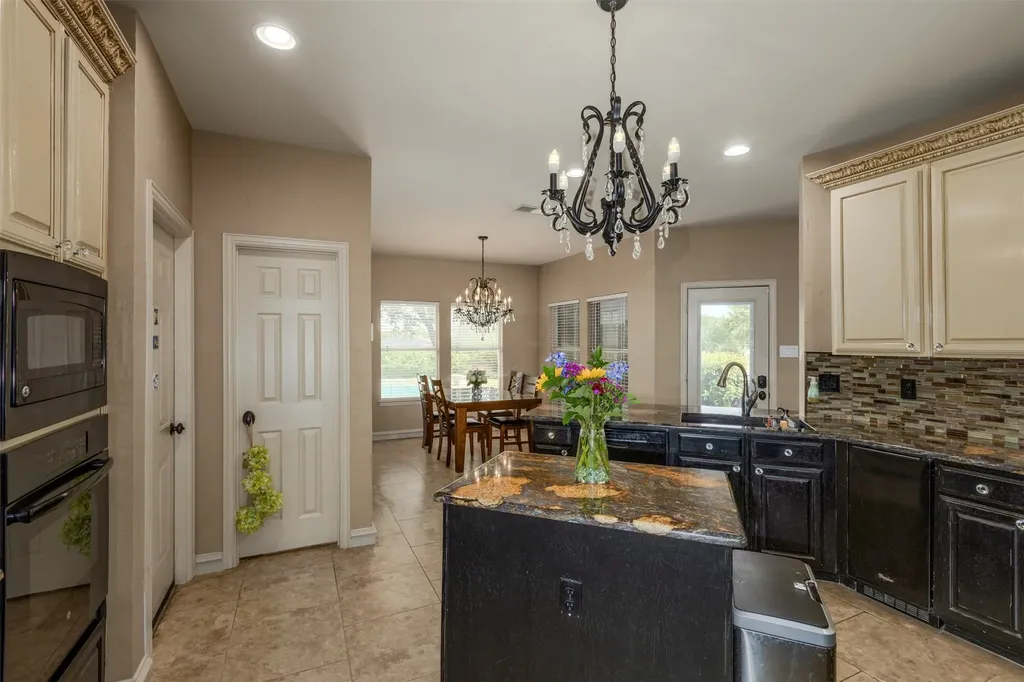 3807 Keystone Court Carrollton TX 75007