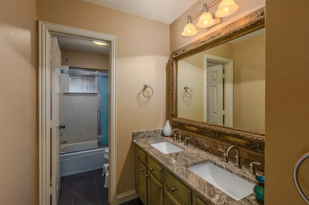 3807 Keystone Court Carrollton TX 75007