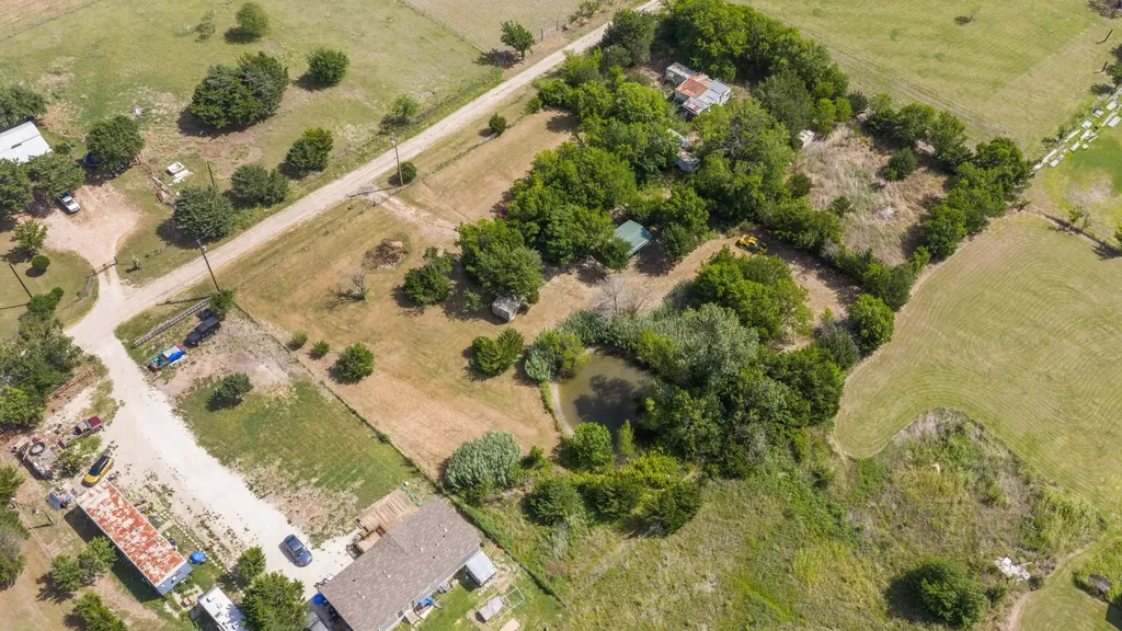 19040 NW County Road 0190 Rice TX 75155