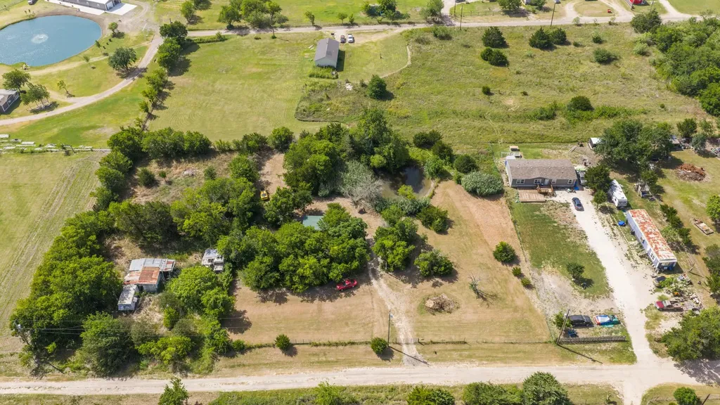 19040 NW County Road 0190 Rice TX 75155