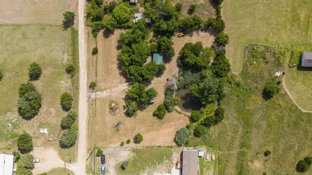 19040 NW County Road 0190 Rice TX 75155