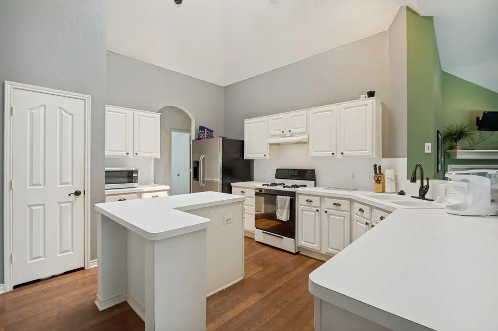 4112 Creek Hollow Way The Colony TX 75056