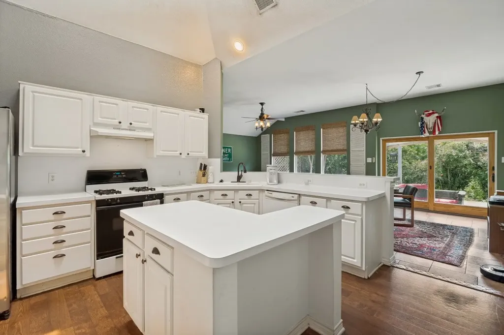 4112 Creek Hollow Way The Colony TX 75056