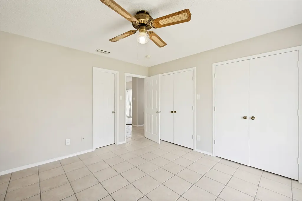 2408 Sherry Street Arlington TX 76014