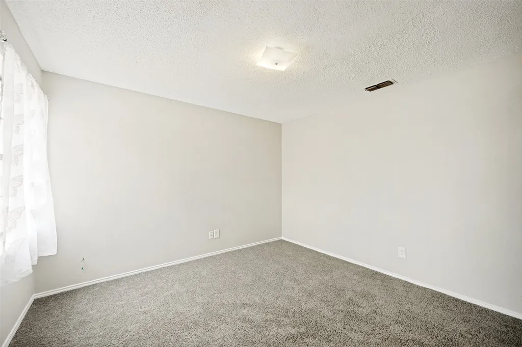 2408 Sherry Street Arlington TX 76014