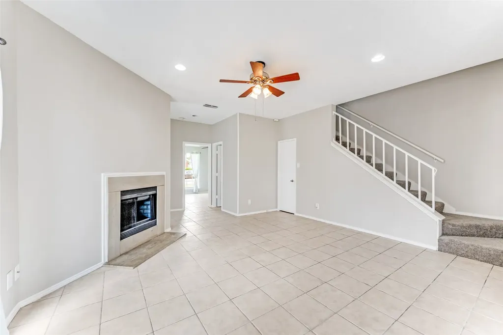 2408 Sherry Street Arlington TX 76014