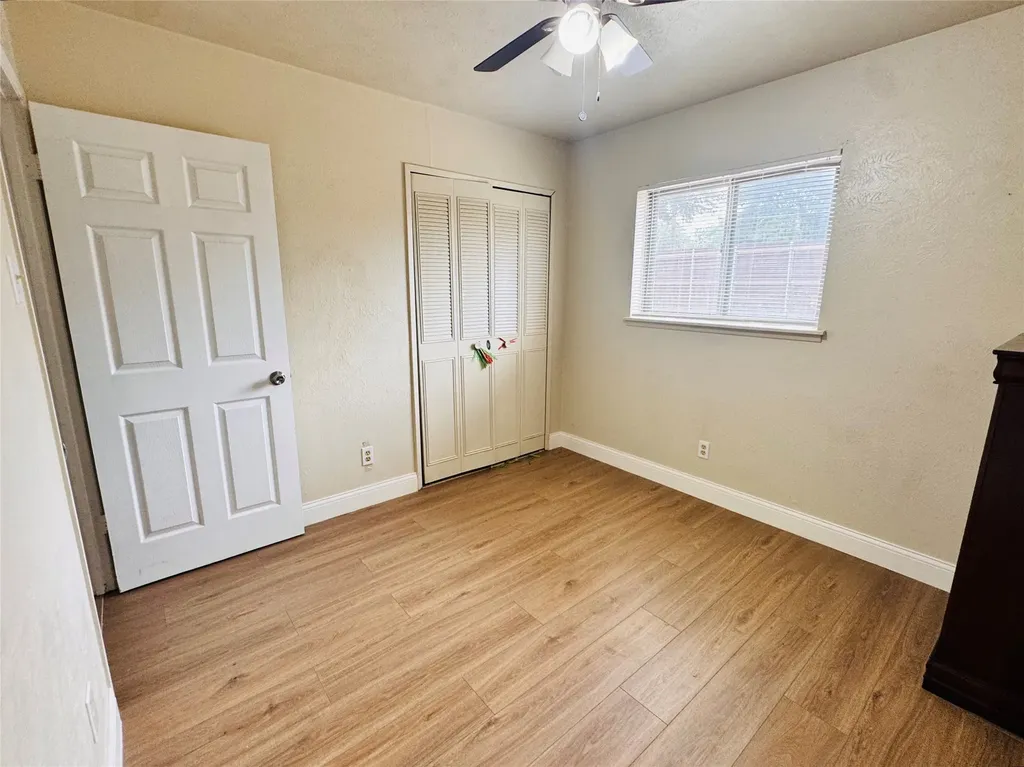 2929 Pinewood Drive Garland TX 75044