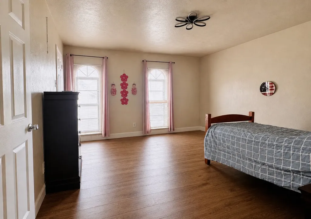 2929 Pinewood Drive Garland TX 75044