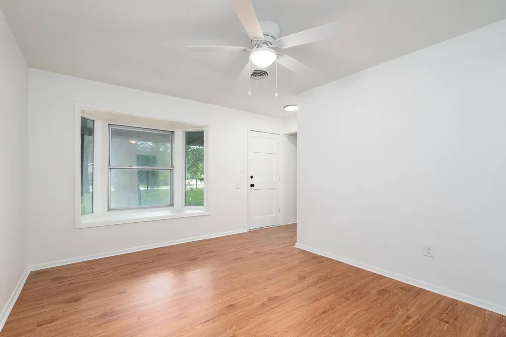 102 S 2nd Street Clyde TX 79510