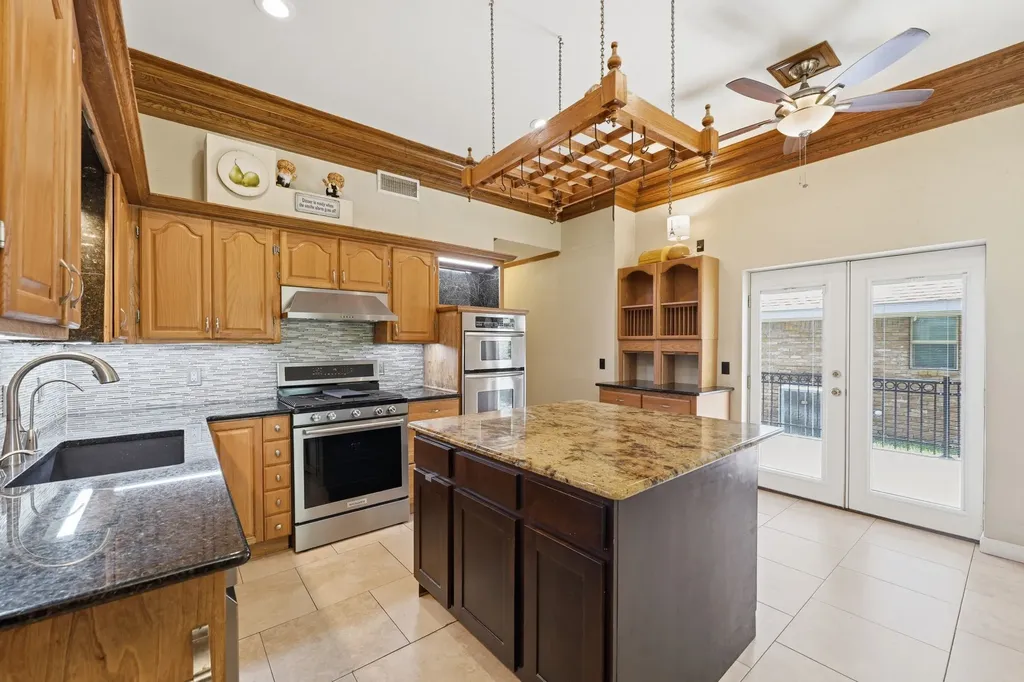1509 Aylesbury Lane Plano TX 75075