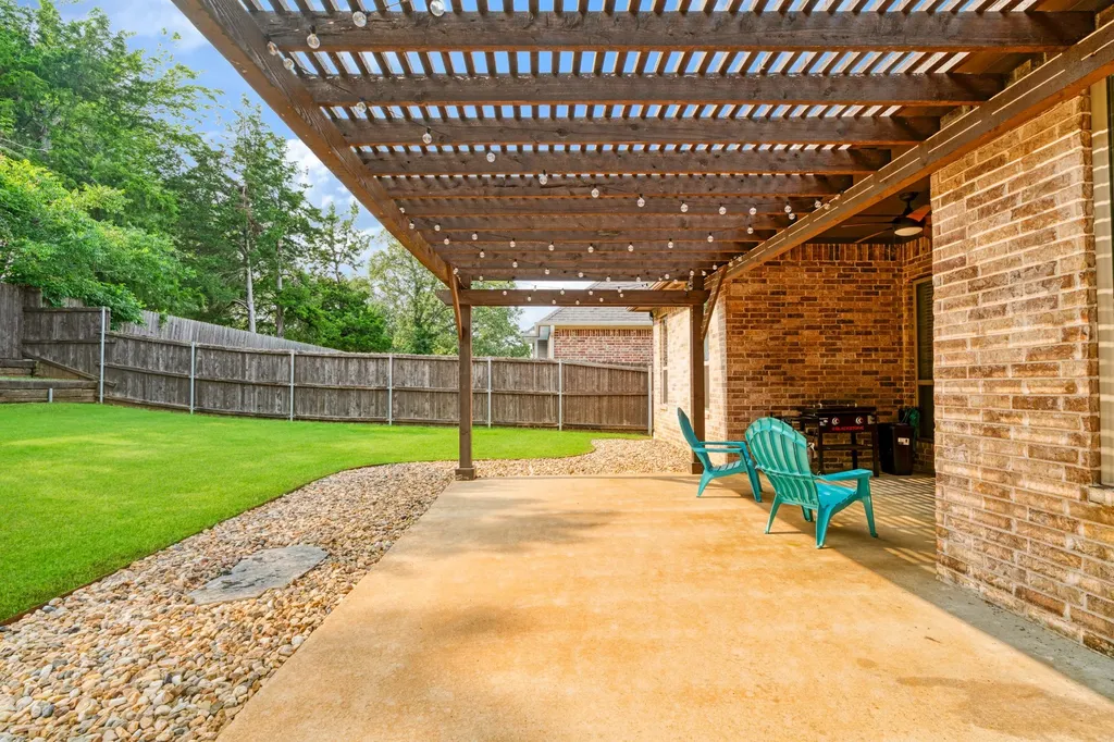 1045 Addison Reno TX 75462