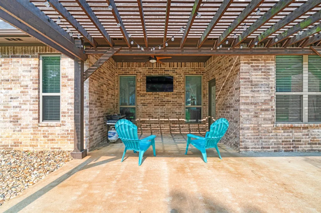 1045 Addison Reno TX 75462
